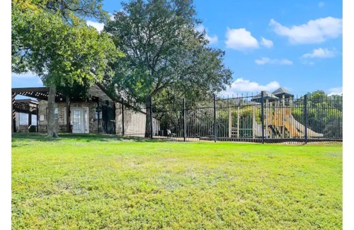 North San Antonio - SAT House | Modern Midtown Retreat with Pool - Relax and Have Fun
