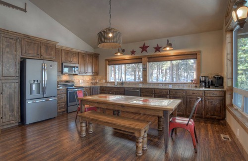 Pagosa Springs House | Modern Rustic Retreat Near Hot Springs & Wolf Creek - 10/10!