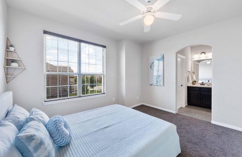 Plano House | Modern Escape with Theatre & Pool Table for Family Fun