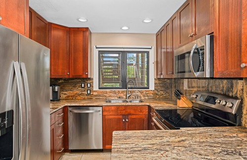 Lihue Condo | Oceanfront 2BR Retreat at Kaha Lani 223 with Pool & Spa