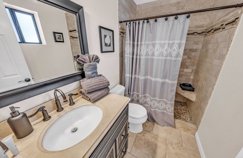 Clarkdale House | Explore Old Town Zen: 3 Bed Retreat with Pool & Spa