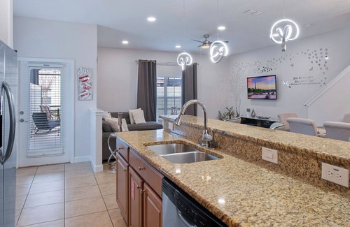 West Kissimmee House | Discover Paradise Palms Resort: 6mi to Disney & More