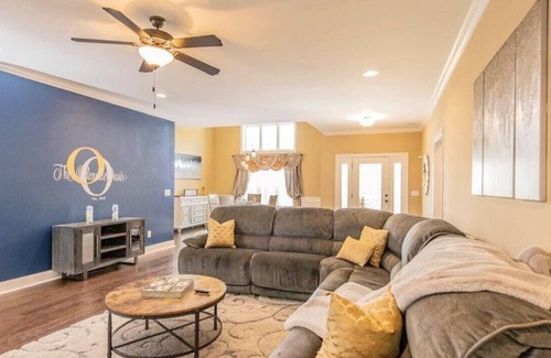 Odenville House | New Listing | POOL ACCESS!! The Odenville Oasis