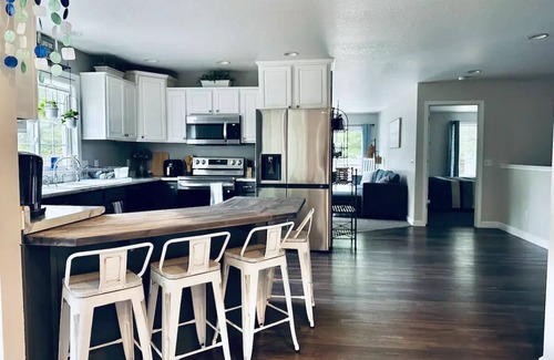 Spring Lake Apartment | Experience the Lake House: Family & Pet Friendly Stay