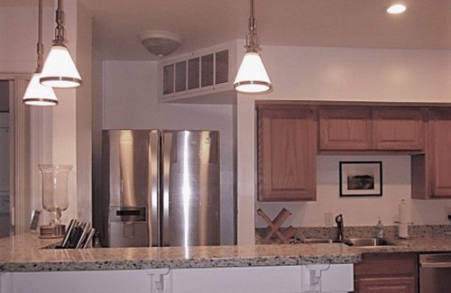 Charlottesville Condo | Peaceful Retreat Near Attractions with Spa & Hot Tub Access