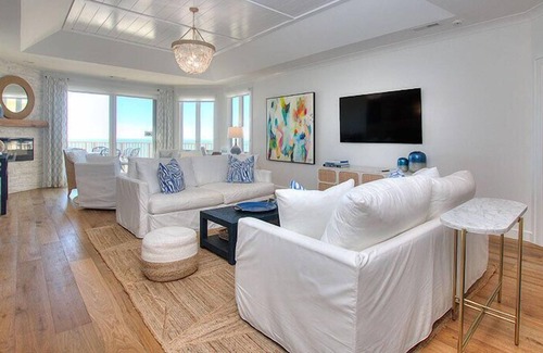 Beach Lagoon Condo | Stylish Oceanfront Villa with Pool & Family-Friendly Amenities