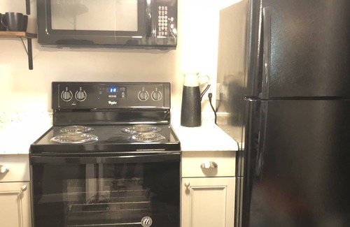 Hot Springs Village House | Beautifully Remodeled Townhome with Lake Views & Pool