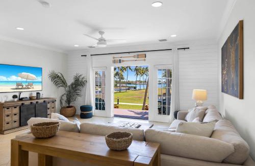 Indigo Reef Marina Homes House | Inviting Waterfront Villa 35 with Boat Slip and Pool