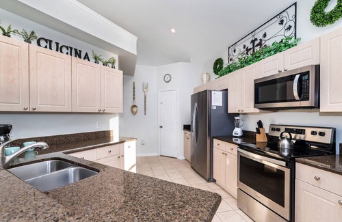 Windsor Palms House | Discover Windsor Palms Resort: 3 Miles from Disney Fun