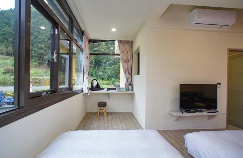 Nanzhuang House | Cozy New Live B&B: Family-Friendly Getaway with High Ratings