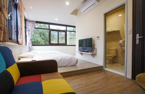 Nanzhuang House | Cozy New Live B&B: Family-Friendly Getaway with High Ratings
