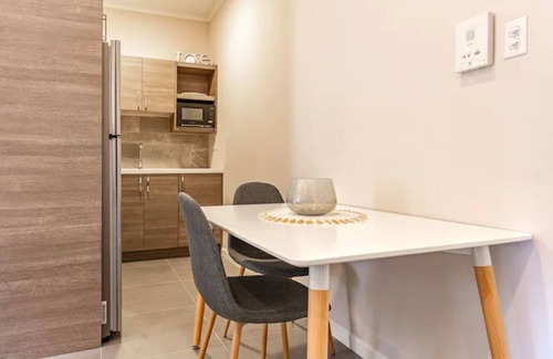 Rancho Condo | Explore New Location: Family-Friendly Amenities Await