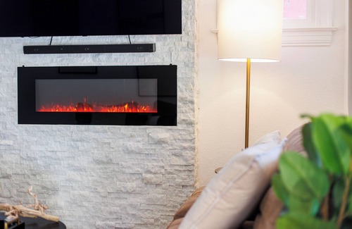 Jefferson Park House | Modern LoHi Retreat - Steps from Downtown and Pet Friendly
