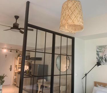 Legazpi Village Apartment | New & lovely 1 BR Makati condo