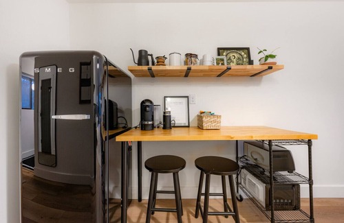 Juneau Apartment | *NEW* Luxe Studio: Walk to Restaurants and More!