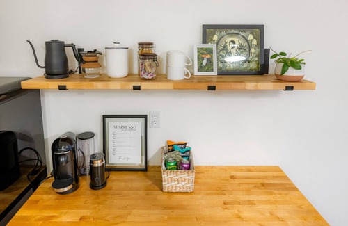 Juneau Apartment | *NEW* Luxe Studio: Walk to Restaurants and More!