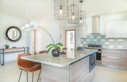 Tamarindo Condo | New 3 BR Condo with Ocean Views & Spa - Guest Rated 9.6