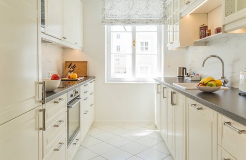 City Centre Salzburg Apartment | Bright Apartment with Pool & Spa, Steps from City Center