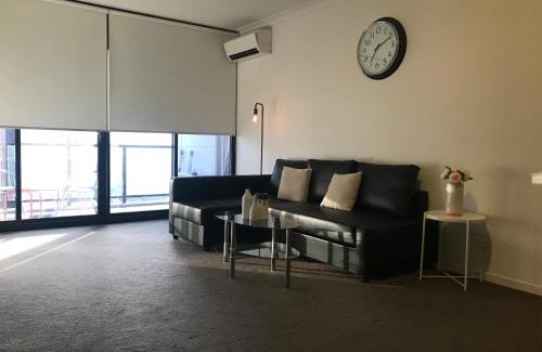Liverpool Apartment | Stunning Skyview 2-Bedroom Apartment in Liverpool