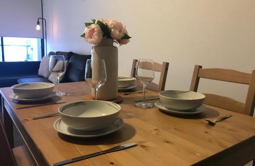 Liverpool Apartment | Stunning Skyview 2-Bedroom Apartment in Liverpool