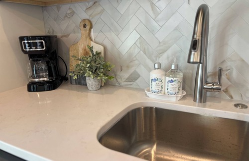 Auburn Cottage | Premier 1BR Cottage in Downtown Auburn - Guest Rated 9.8