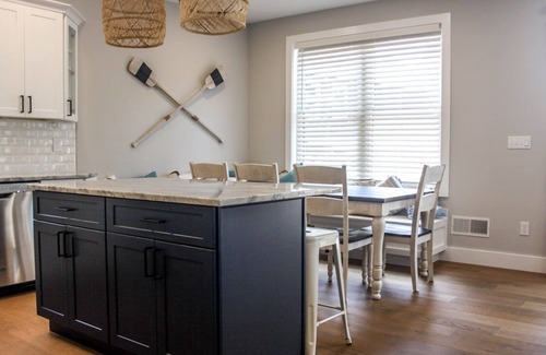 Bolton Landing House | Elegant 3BR Condo with Oceanfront Views in Bolton