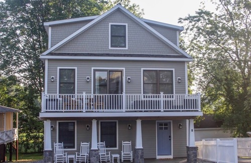 Bolton Landing House | Elegant 3BR Condo with Oceanfront Views in Bolton