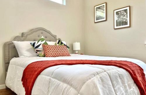 McAllen Apartment | Stylish 4-Star Apt Near Mall, Airport & Great Dining