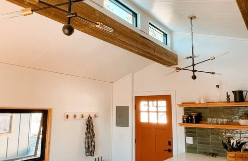 Golden Cabin | Exquisite Cabin Retreat with Denver Views & Pet-Friendly Amenities