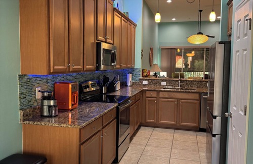 Biggar Condo | Elegant Condo Retreat Steps from Beaches with Pool Access