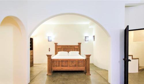 Todos Santos Villa | Unforgettable Retreat with Pool & Ocean Views at Casa Bella