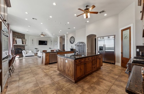 Casa Grande House | NEW! Luxury Home with Slide Pool/Spa/Movie Theatre