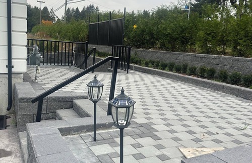 Surrey Newton House | New luxury home with a massive private backyard