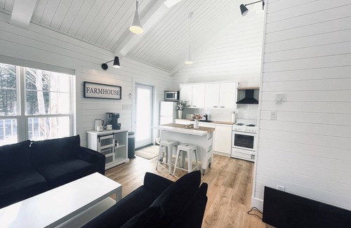 South River House | Exclusive Retreat with Hot Tub, Steps from the Ocean