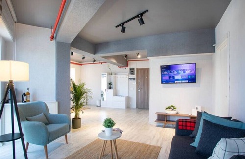 Bakırkoy Apartment | NEW! Luxury Loft Flat 5 mins away by the Sea