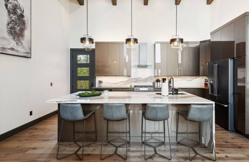 Somers House | Beautiful Montana Home with Flathead Lake Views for Families