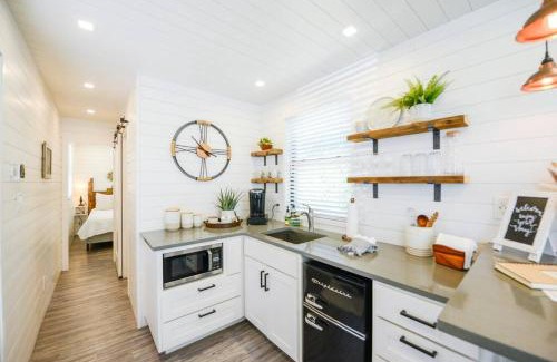 Waco House | Unforgettable New Shipping Container Stay - Rated 10/10
