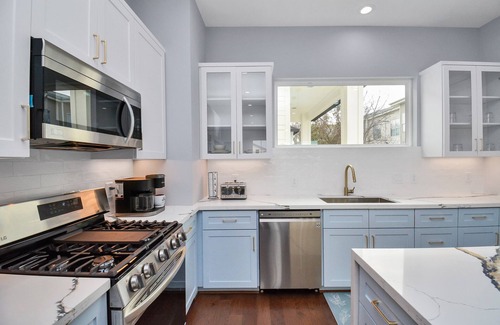 Riverside Terrace House | Stylish Stay Minutes from Downtown with Family-Friendly Amenities