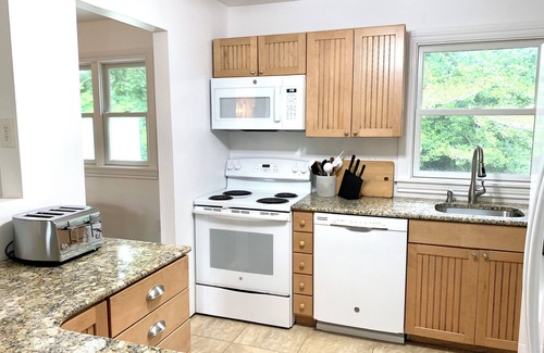 Montauk House | Enchanting Montauk: Oceanfront Bliss with Spa & Pet-Friendly
