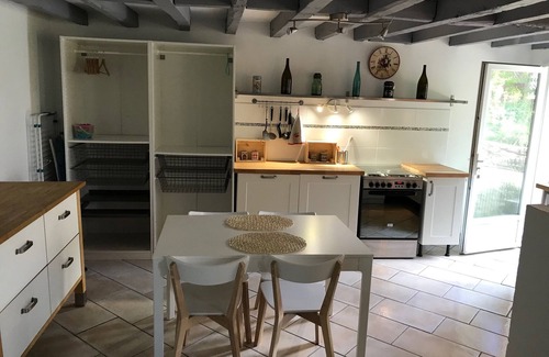 Amboise House | Charming Maison de Chanteloup: Family Stay with Pool