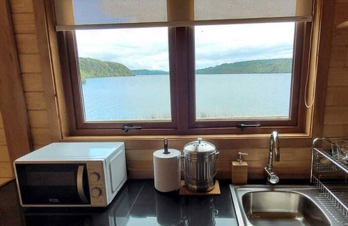 Chonchi Cabin | Scenic Mayape Cabin by the Lake Surrounded by Nature