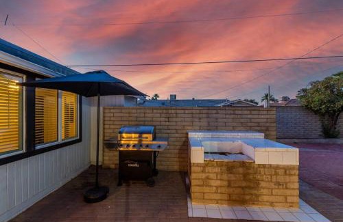 Gardendale Apartment | Pet-Friendly New Midtown Studio with Full Kitchen, 4-Star Stay