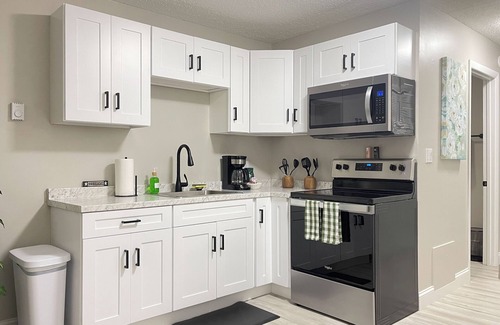 West Lebanon Apartment | Walkable Adventure Retreat with Breakfast & Family Amenities