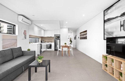 Homebush Apartment | Modern 2BR Apartment in Homebush - Sleeps 6 Comfortably