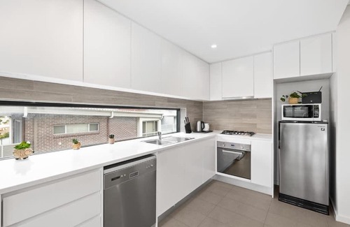 Homebush Apartment | Modern 2BR Apartment in Homebush, Perfect for Families