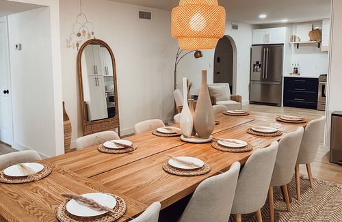 Paradise Valley Village House | Discover a Modern 5-Bedroom Oasis with Pool in Phoenix