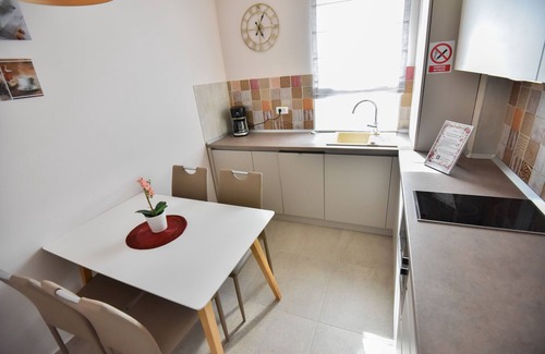 Tractorul Apartment | Modern Apartment at Coressi Mall with Spa & Breakfast