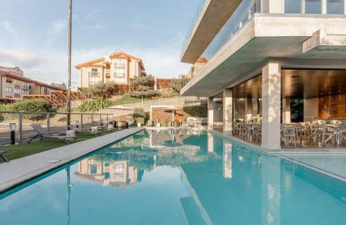 San Jose Apartment | Modern Apartment with Pool - 15 Minutes from Airport