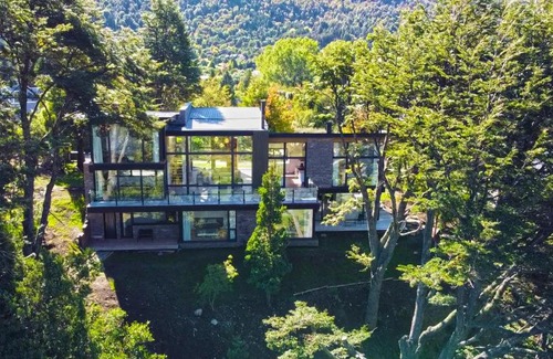 Villa Arelauquen House | Modern Home Near Golf & Polo with Family-Friendly Amenities