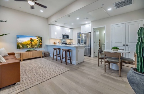 Tucson Condo | Modern 1bd/1ba with Pool & Spa - Guest Rated 10/10!